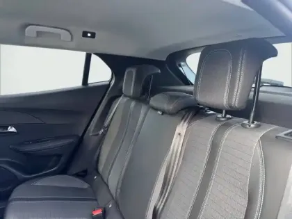 Photo 11 Peugeot 2008  BlueHDi 130 S&S EAT8