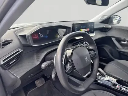 Photo 7 Peugeot 2008  BlueHDi 130 S&S EAT8