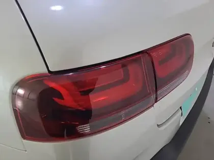 Photo 16 Citroën C4  Cactus BlueHDi 100 S&S BVM6