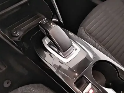 Photo 13 Peugeot 208  Electrique 50 kWh 136ch