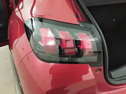 Photo 16 Peugeot 208  Electrique 50 kWh 136ch