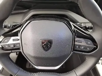 Photo 8 Peugeot 308  PureTech 130ch S&S EAT8