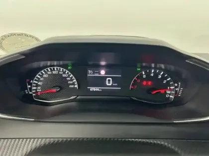Photo 9 Peugeot 2008  PureTech 100 S&S BVM6