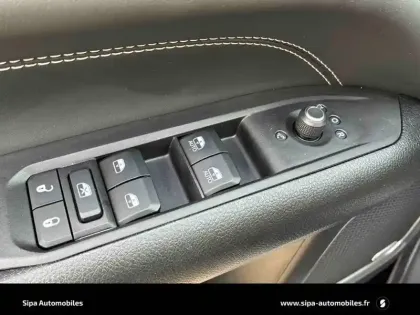 Photo 23 Jeep Compass  1.5 Turbo T4 130 ch e-Hybrid BVR7