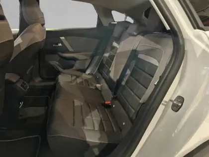 Photo 11 Citroën C4 e- 156 ch autonomie étendue