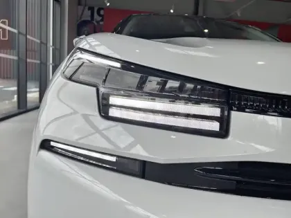 Photo 15 Citroën C4 e- 156 ch autonomie étendue