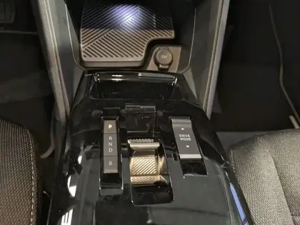 Photo 13 Citroën C4 e- 156 ch autonomie étendue