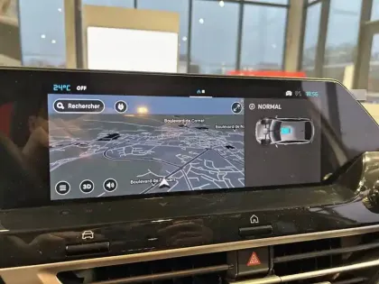 Photo 24 Citroën C4 e- 156 ch autonomie étendue