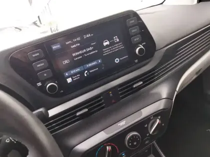 Photo 7 Hyundai Bayon  1.0 T-GDi 100 Hybrid 48V