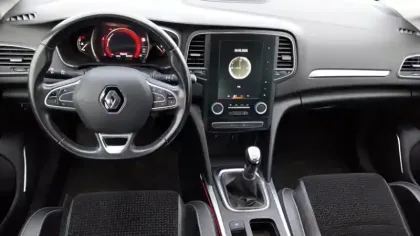 Photo 8 Renault Megane Mégane IV Berline TCe 130 Energy