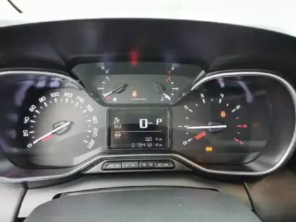 Photo 9 Citroën C3 Aircross  PureTech 130 S&S EAT6