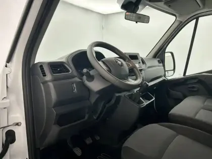 Photo 41 Renault Master  CC PROP RJ3500 L2 PAFC BLUE DCI 130 EURO VI
