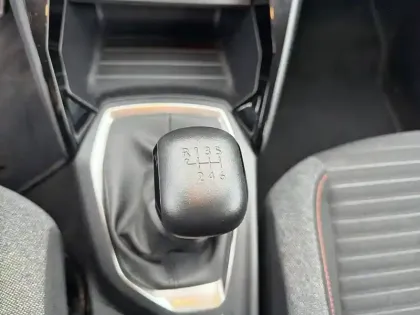 Photo 13 Peugeot 208  BlueHDi 100 S&S BVM6