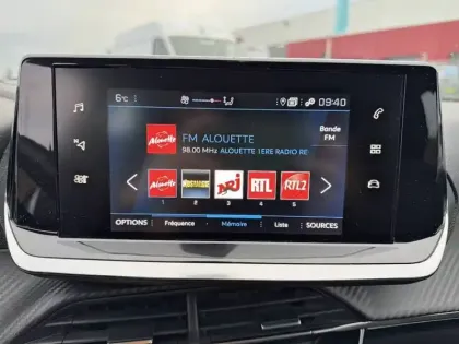 Photo 62 Peugeot 208  BlueHDi 100 S&S BVM6