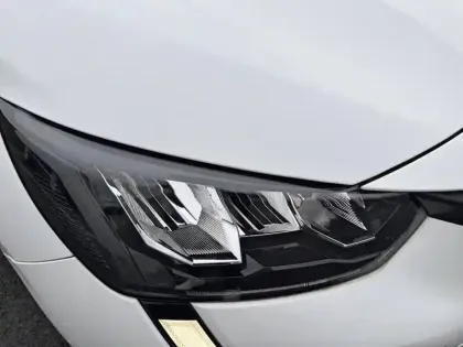 Photo 63 Peugeot 208  BlueHDi 100 S&S BVM6