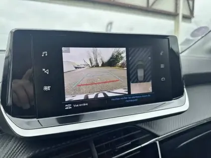 Photo 14 Peugeot 208  PureTech 100 S&S BVM6
