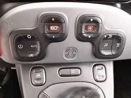 Photo 18 Fiat Panda  1.2 69 ch S/S