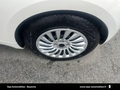 Photo 31 Fiat 500  e 95 ch