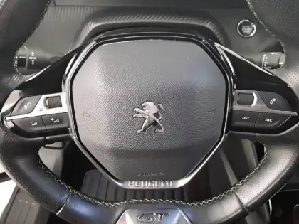 Photo 53 Peugeot 2008  Electrique 136 ch