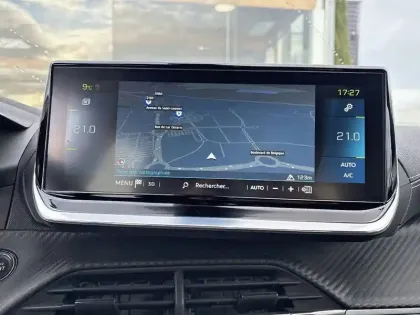 Photo 19 Peugeot 2008 Gén. II Ph1 NG GT 5