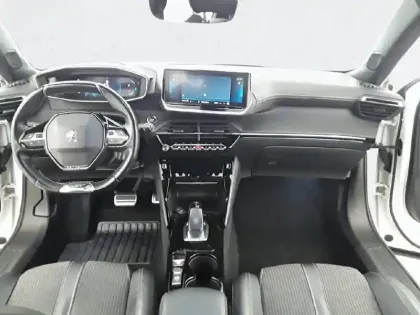 Photo 76 Peugeot 2008  Electrique 136 ch