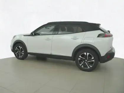 Photo 75 Peugeot 2008  Electrique 136 ch