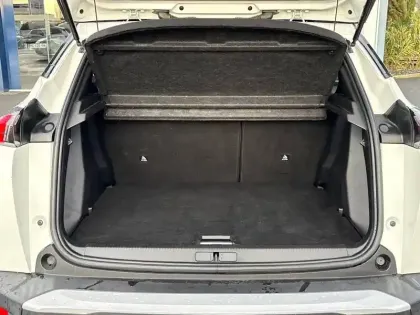 Photo 5 Peugeot 2008 Gén. II Ph1 NG GT 5