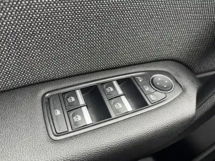 Photo 32 Renault Captur Gén. II (HJB) Ph2 Techno 5