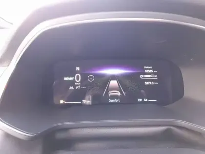 Photo 8 Renault Captur  E-Tech full hybrid 145 ch