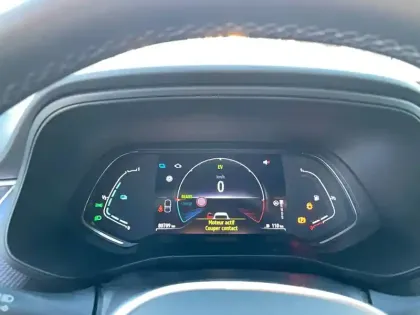 Photo 16 Renault Arkana  E-Tech 145