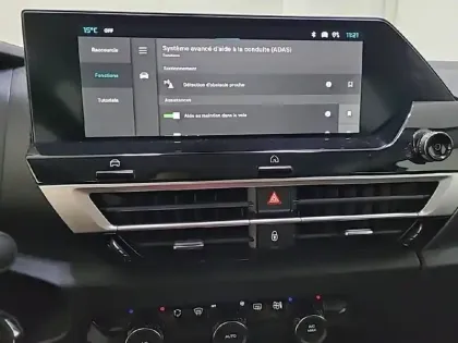 Photo 20 Citroën C4  Hybride 136 e-DCS6