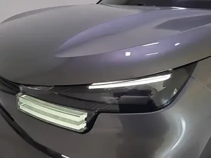 Photo 15 Citroën C4  Hybride 136 e-DCS6