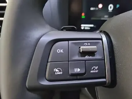 Photo 26 Citroën C4  Hybride 136 e-DCS6