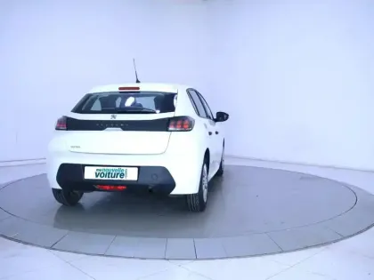 Photo 31 Peugeot 208  PureTech 75 S&S BVM5