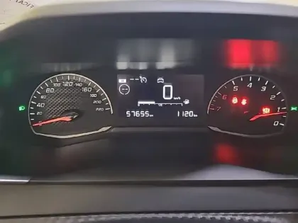 Photo 59 Peugeot 208  PureTech 75 S&S BVM5