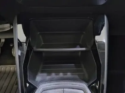 Photo 22 Peugeot 208 Gén. II Ph1 NG Like 5