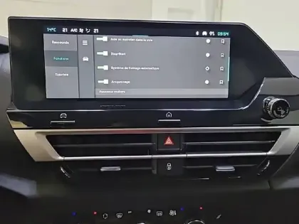 Photo 21 Citroën C4  Hybride 136 e-DCS6