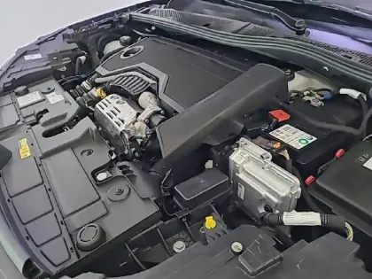 Photo 14 Citroën C4  Hybride 136 e-DCS6