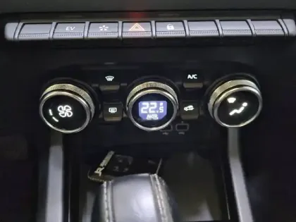 Photo 23 Renault Arkana  E-Tech 145