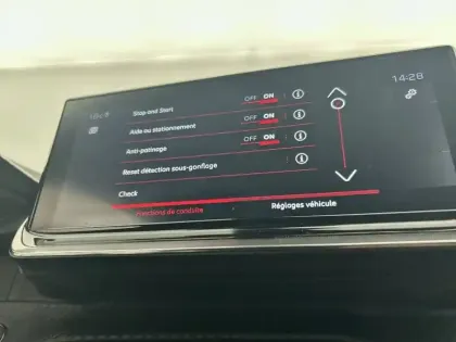 Photo 77 Peugeot 2008  PureTech 130 S&S EAT8