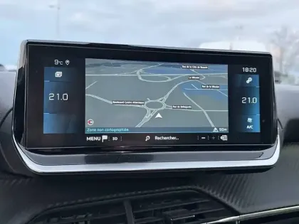 Photo 47 Peugeot 2008  PureTech 130 S&S EAT8