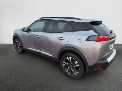 Photo 6 Peugeot 2008  PureTech 130 S&S EAT8