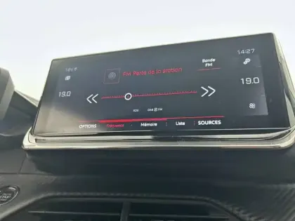 Photo 74 Peugeot 2008  PureTech 130 S&S EAT8