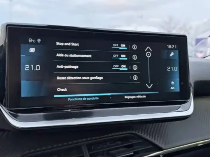 Photo 20 Peugeot 2008  PureTech 130 S&S EAT8