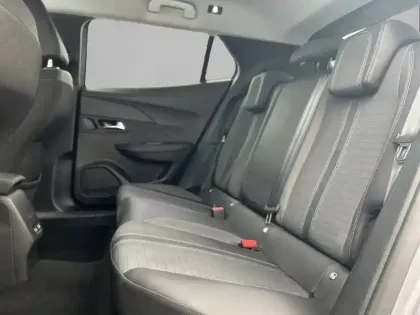 Photo 67 Peugeot 2008  PureTech 130 S&S EAT8