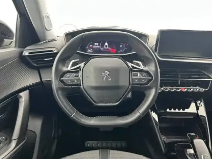 Photo 64 Peugeot 2008  PureTech 130 S&S EAT8