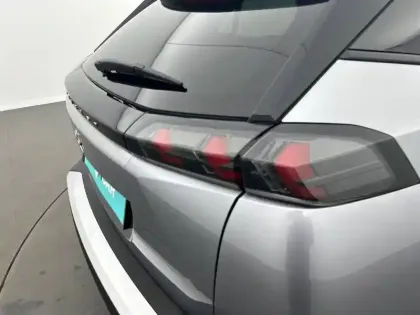 Photo 72 Peugeot 2008  PureTech 130 S&S EAT8