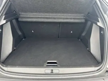 Photo 61 Peugeot 2008  PureTech 130 S&S EAT8