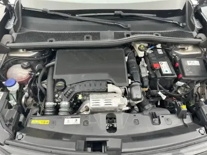 Photo 81 Peugeot 2008  PureTech 130 S&S EAT8