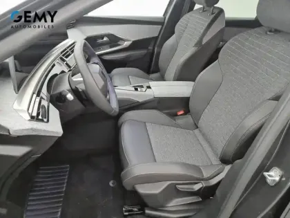 Photo 28 Peugeot 3008  Hybrid 136 e-DCS6